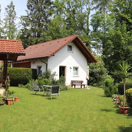 Wohnung #5 Mit Balkon - Zentrale Dennoch Ruhige Lage Mit Terrasse - Stadtbus Vor Der Tuer! Lindau  Exterior photo